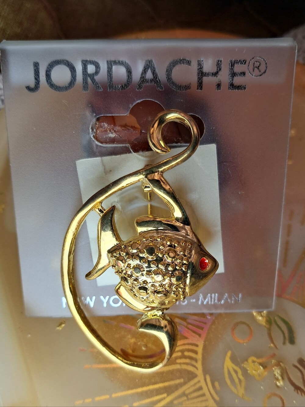 Vintage Jordache NOS Angelfish Brooch w/ Red Enamel Eyes (Goldtone)